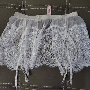 Victorias secret garter belt ( skirt) size xs/s